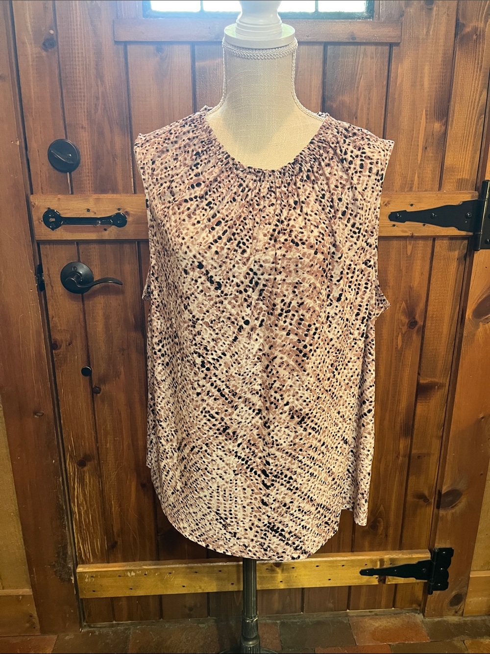 WOMEN 2X TOP sleeveless THE LIMITED. 2302.